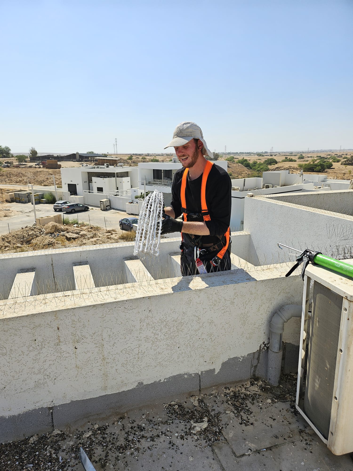 אדוארד מומחה הרחקת יונים